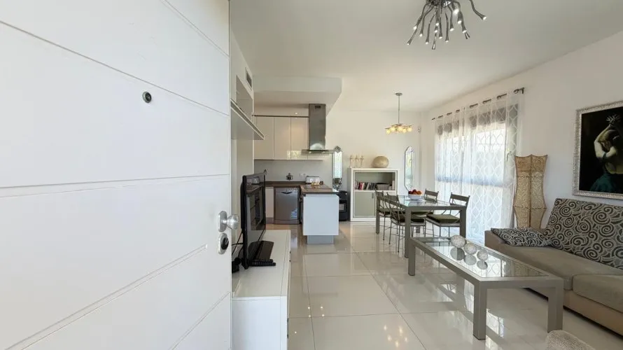 Villa de 4 chambres à Ciudad Quesada, Spain No. 1101 № 24