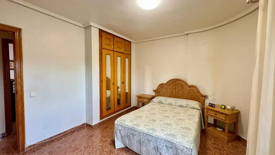 Apartment de 3 chambres à Torrevieja, Spain No. 1031 № 8