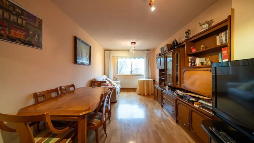 Apartment de 2 chambres à Madrid, Spain No. 1028