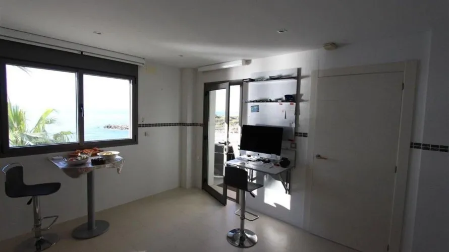 Apartment de 260m² à El Mascarat, Spain No. 914 № 4