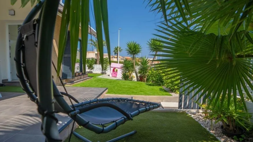 Villa de 3 chambres à La Zenia, Spain No. 797 № 26