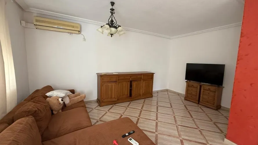 House de 3 chambres à Torrevieja, Spain No. 1052 № 5