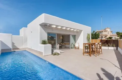 Villa de 3 chambres à Los Alcazares, Spain No. 828