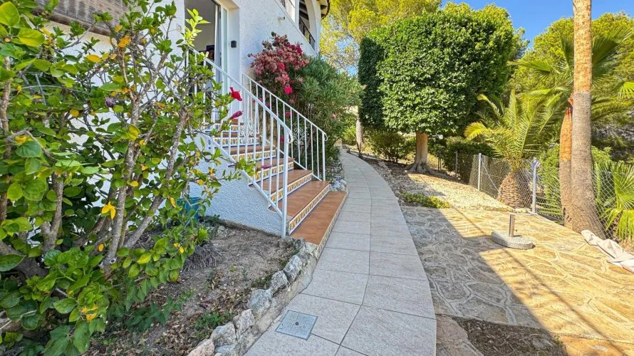 Villa de 3 chambres à La Nucia, Spain No. 1185 № 12