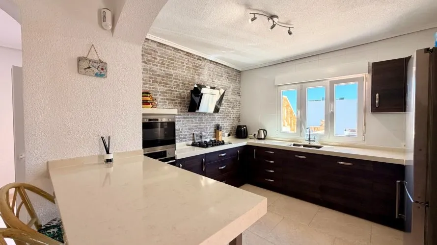 Villa de 5 chambres à Ciudad Quesada, Spain No. 1082 № 24