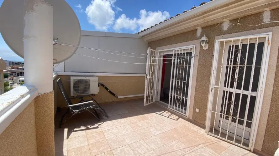 House de 3 chambres à Torrevieja, Spain No. 1135