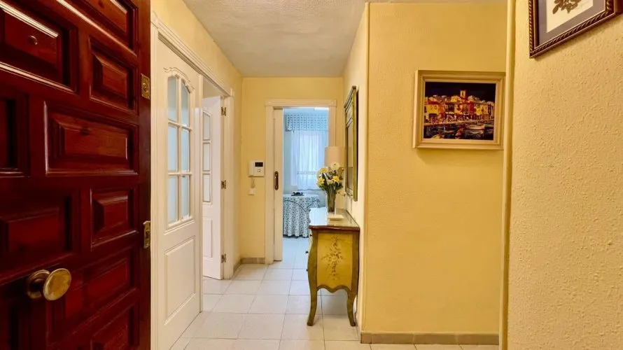 Apartment de 3 chambres à Torrevieja, Spain No. 994 № 3