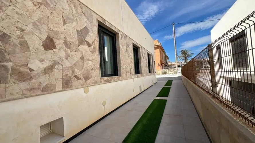 Villa de 5 chambres à La Mata, Spain No. 613 № 26