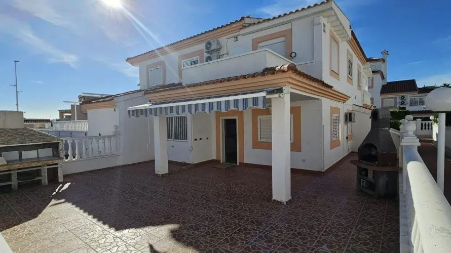 Penthouse de 4 chambres à Torrevieja, Spain No. 641