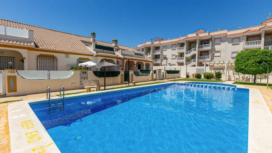 House de 80m² à La Zenia, Spain No. 1359 № 26