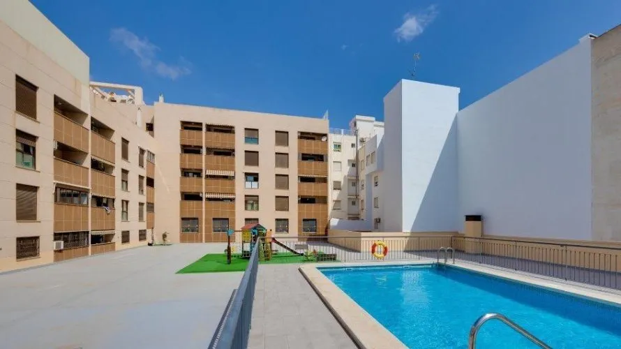 Apartment de 2 chambres à Torrevieja, Spain No. 1365 № 17