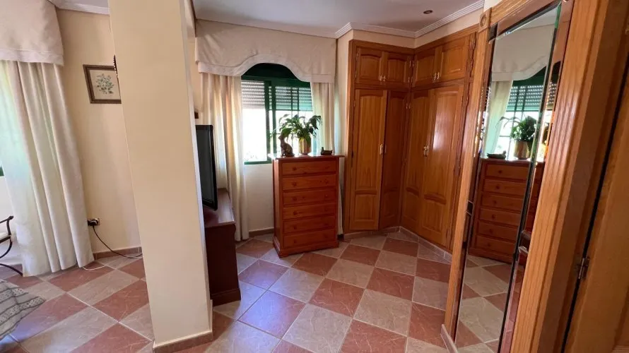 Villa de 480m² à Benidorm, Spain No. 656 № 17