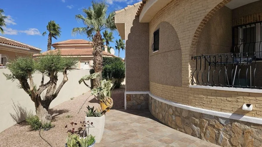 Villa de 3 chambres à Benijofar, Spain No. 241