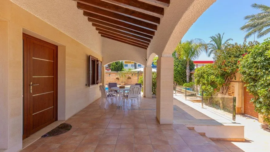 Villa de 4 chambres à Alicante, Spain No. 746 № 24