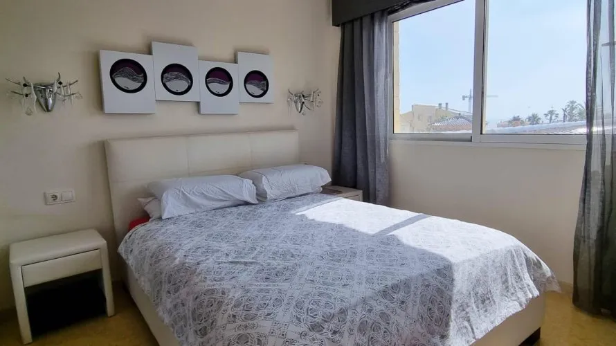 Villa de 239m² à Torrevieja, Spain No. 181 № 12