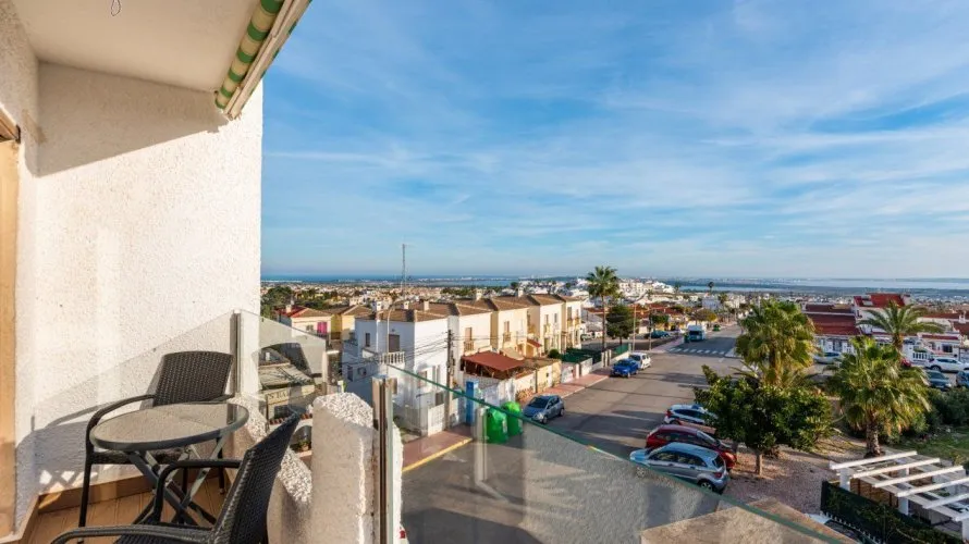 Penthouse de 2 chambres à Ciudad Quesada, Spain No. 332