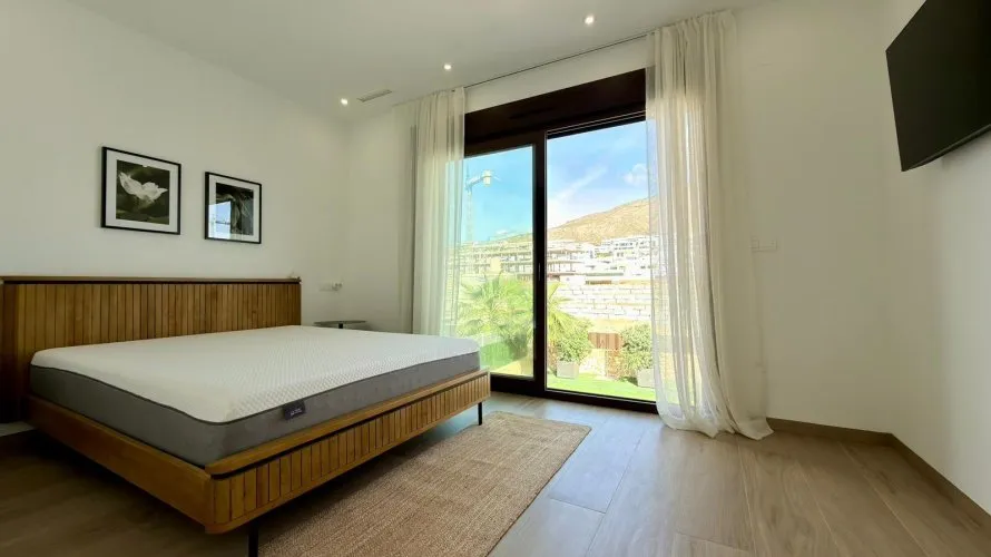 Villa de 5 chambres à Finestrat, Spain No. 1035 № 15