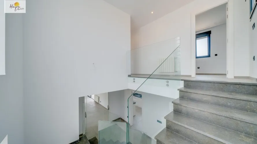 Villa de 5 chambres à Calpe, Spain No. 443 № 26