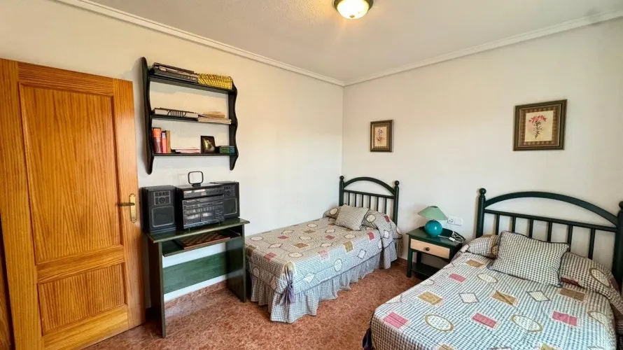 Apartment de 3 chambres à Torrevieja, Spain No. 1031 № 12