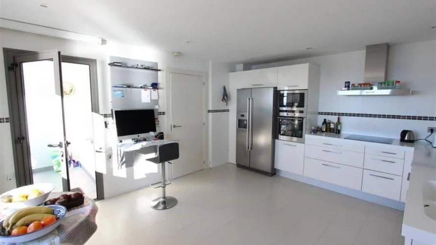 Apartment de 260m² à El Mascarat, Spain No. 914 № 2