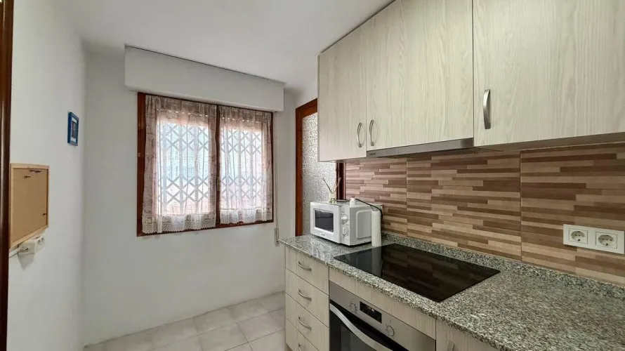 Apartment de 2 chambres à Torrevieja, Spain No. 2193 № 9