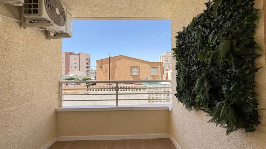 Apartment de 2 chambres à Nueva Torrevieja, Spain No. 2215 № 3