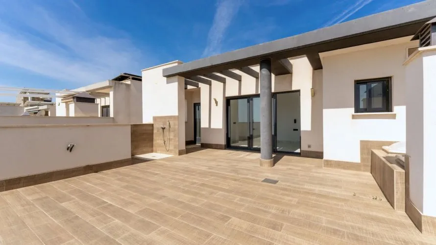 Villa de 210m² à San Miguel de Salinas, Spain No. 1968 № 11