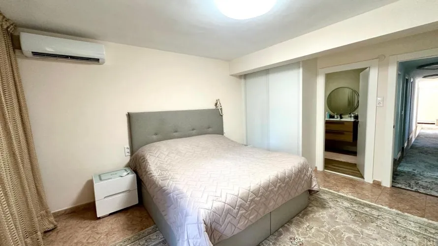 Apartment de 4 chambres à Alicante, Spain No. 1938 № 17