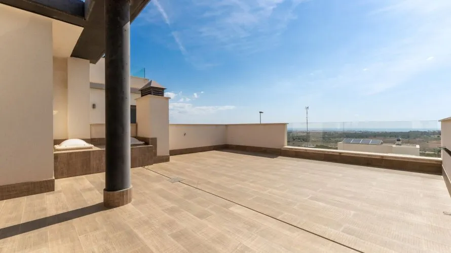Villa de 210m² à San Miguel de Salinas, Spain No. 1968 № 13