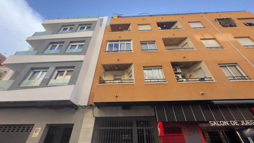 Apartment de 2 chambres à Torrevieja, Spain No. 2120 № 1