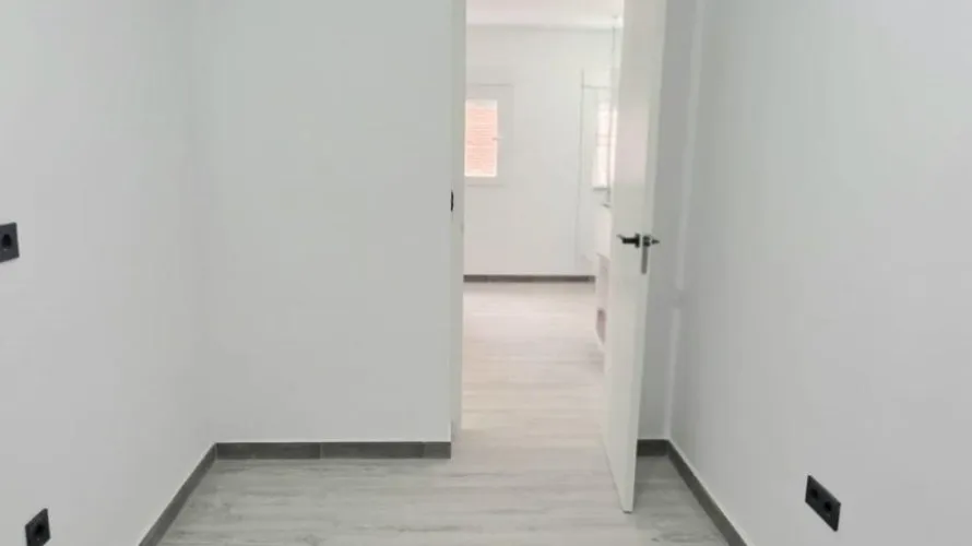 Apartment de 2 chambres à Mieres, Spain No. 2188 № 12