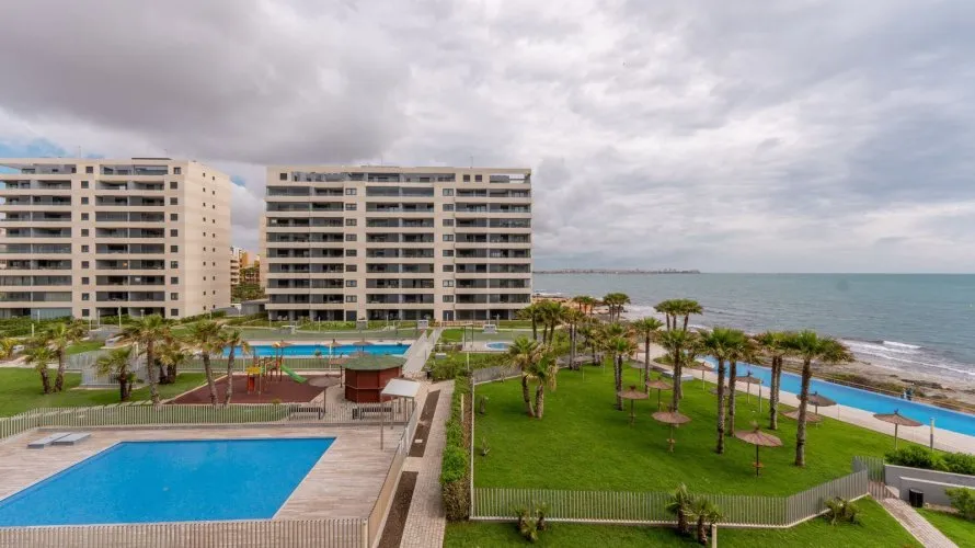 Apartment de 98m² à Torrevieja, Spain No. 1950 № 2