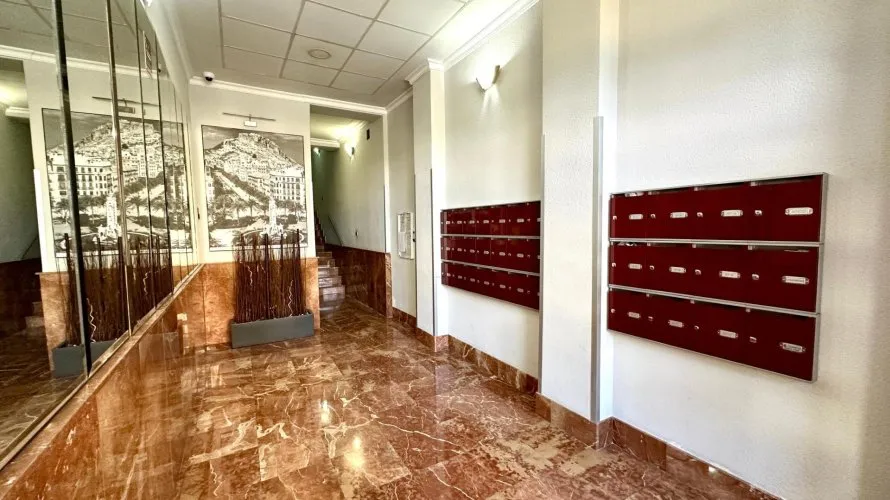 Apartment de 4 chambres à Alicante, Spain No. 1938 № 3