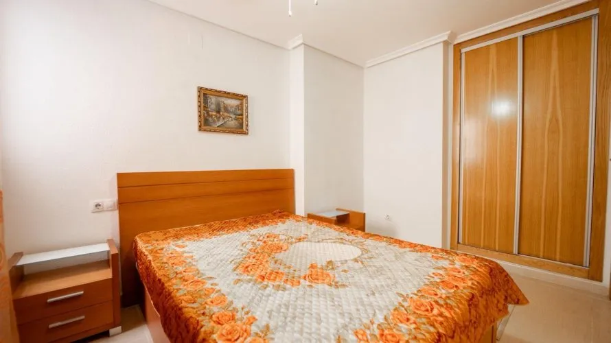 Apartment de 2 chambres à Torrevieja, Spain No. 2063 № 5