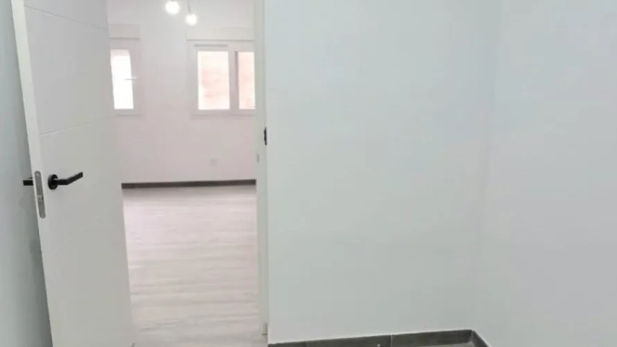 Apartment de 2 chambres à Mieres, Spain No. 2188 № 11