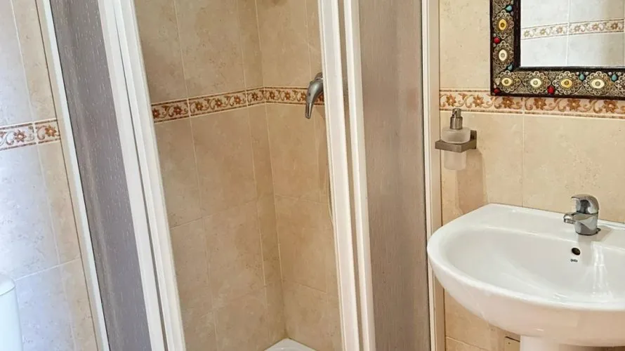 Apartment de 2 chambres à Torrevieja, Spain No. 2189 № 8