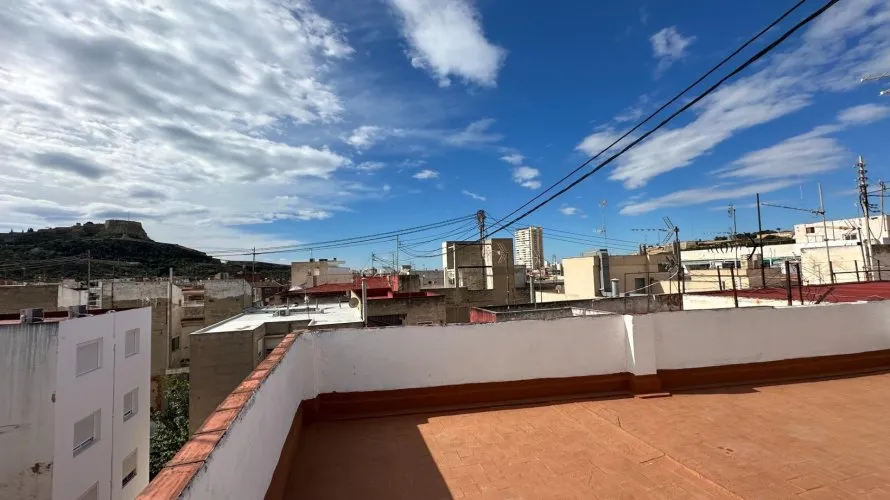 Apartment de 2 chambres à Alicante, Spain No. 2156 № 1