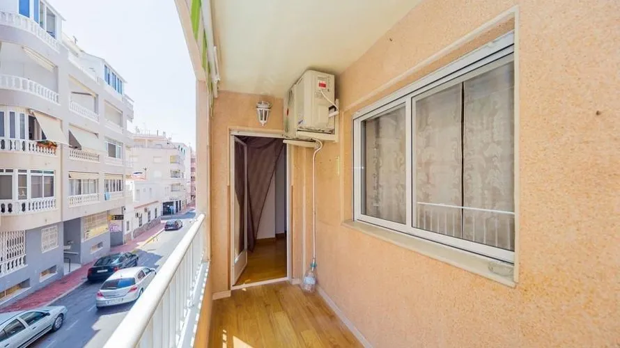Apartment de 2 chambres à Torrevieja, Spain No. 2228 № 12