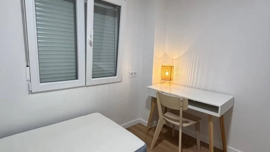 Apartment de 3 chambres à Manises, Spain No. 2175 № 8