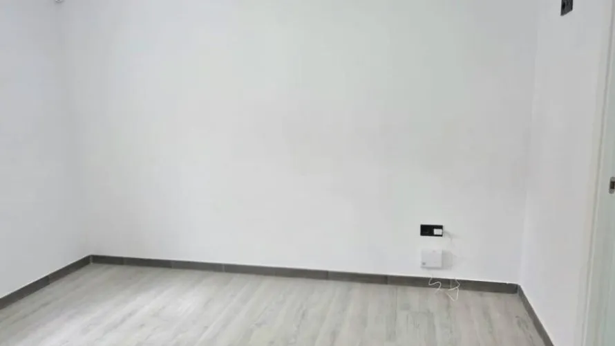 Apartment de 2 chambres à Mieres, Spain No. 2188 № 8
