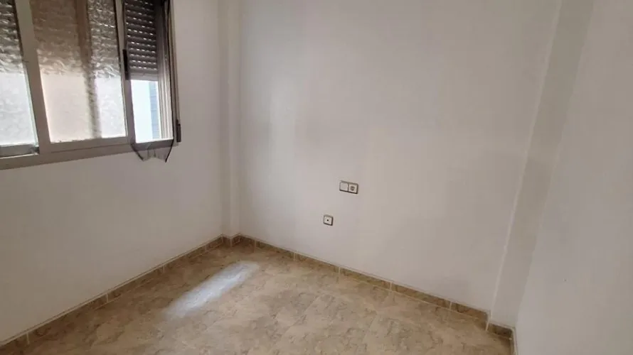 Apartment de 2 chambres à Torrevieja, Spain No. 2042 № 1