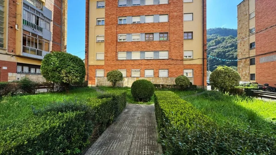 Apartment de 55m² à Aller, Spain No. 2048 № 19