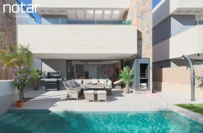 Villa de 170m² à Los Alcazares, Spain No. 1941