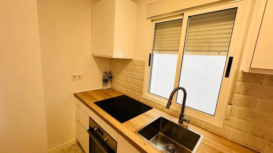 Apartment de 2 chambres à Torrevieja, Spain No. 2064 № 4