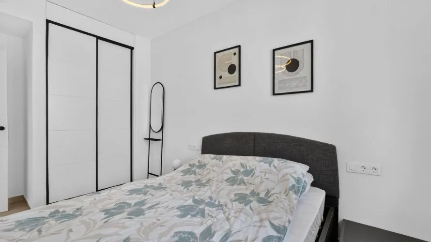 Villa de 178m² à Guardamar del Segura, Spain No. 2321 № 7