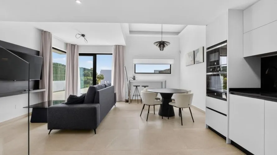 Villa de 178m² à Guardamar del Segura, Spain No. 2321 № 22