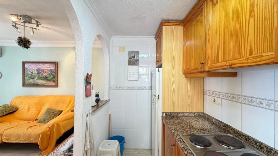 Apartment de 2 chambres à Torrevieja, Spain No. 2402 № 4