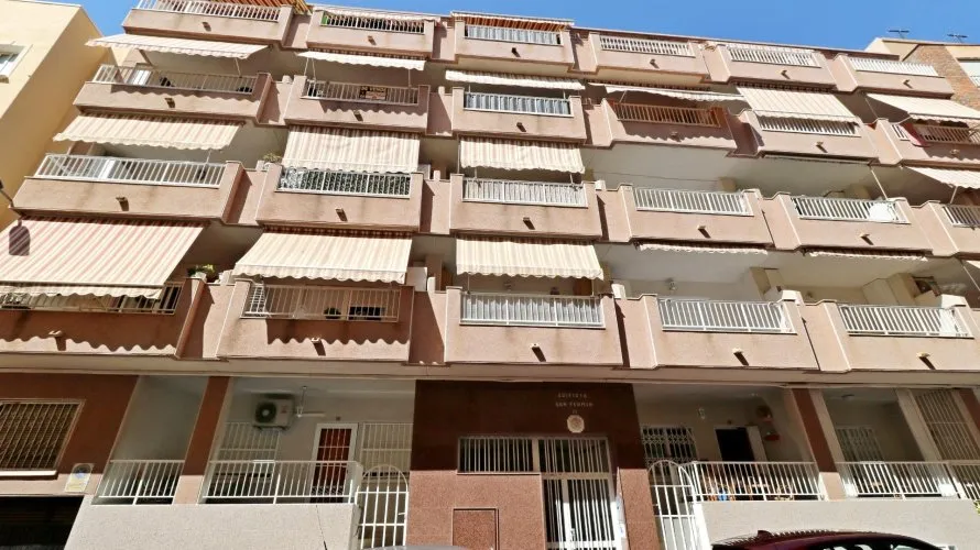 Apartment de 2 chambres à Torrevieja, Spain No. 2485 № 13