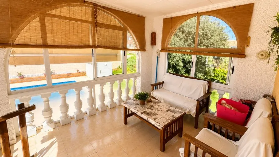 Villa de 200m² à Torrevieja, Spain No. 2393 № 26
