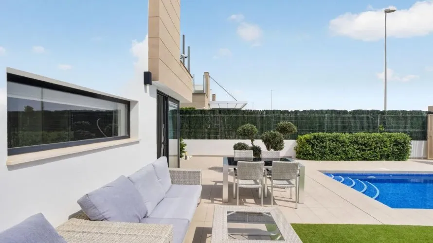 Villa de 178m² à Guardamar del Segura, Spain No. 2321 № 19